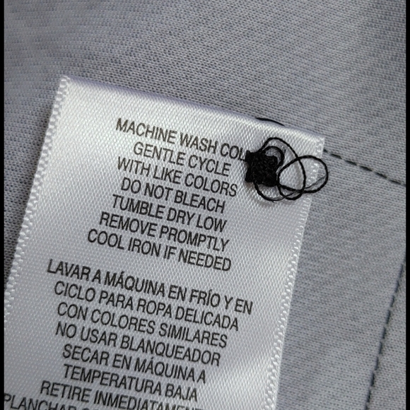 Adam Levine Button Shirt - Picture 4 of 7